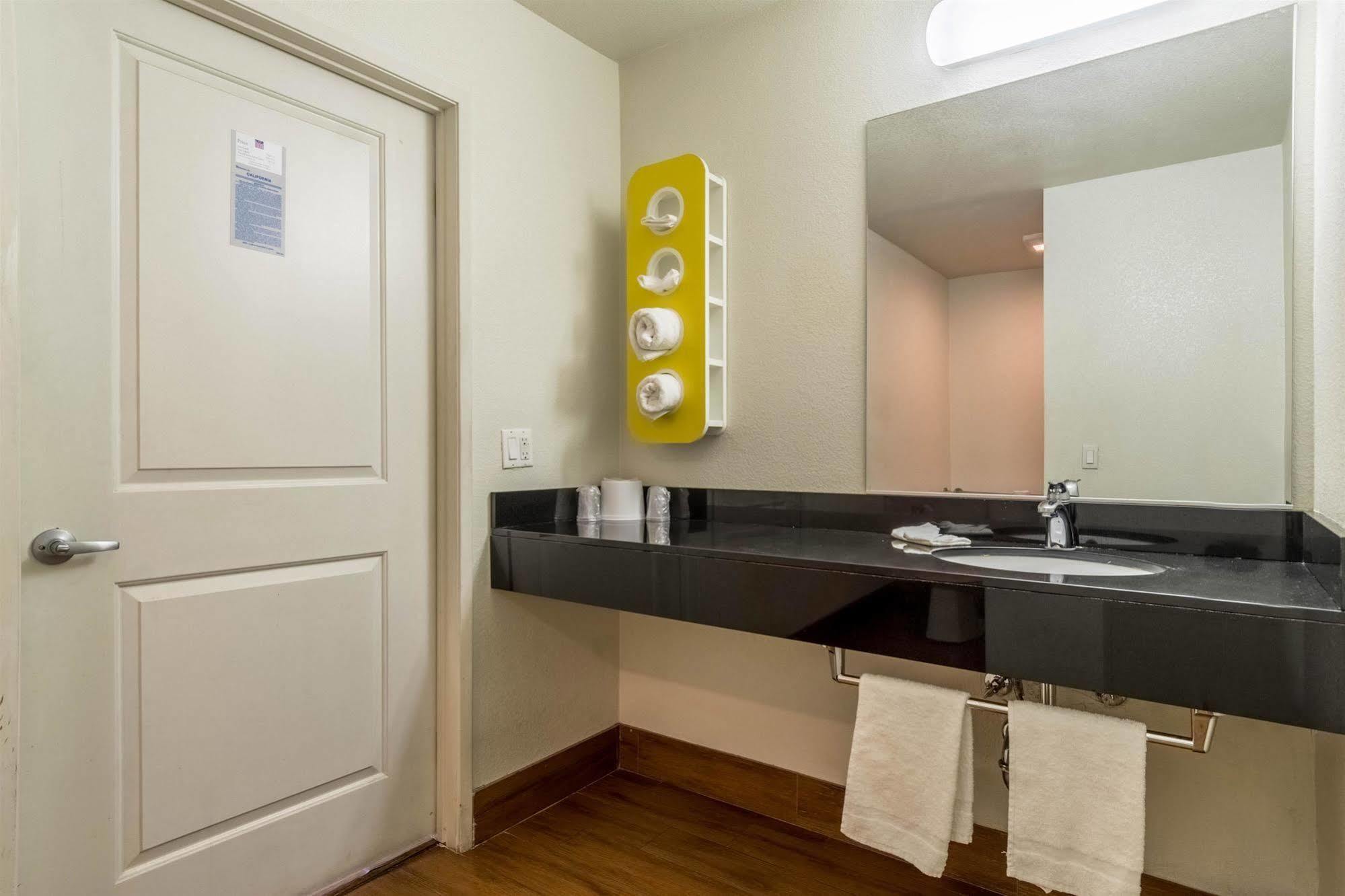 Motel 6-Redlands, CA Eksteriør billede